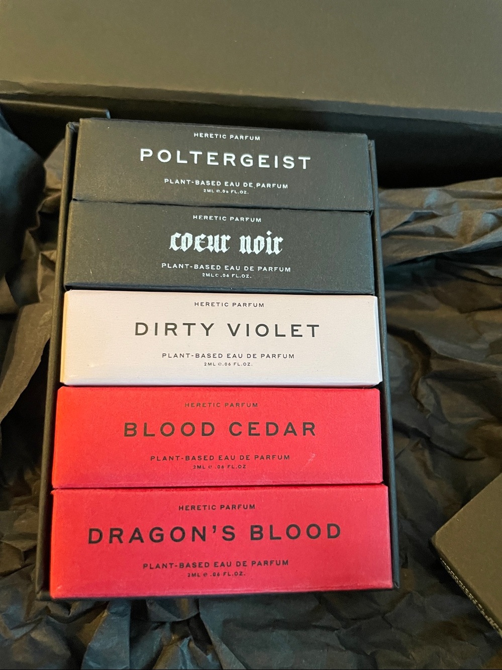 Heretic Parfum Discovery Set 5 Minis Poltergeist Dirty Violet Dragons Blood
